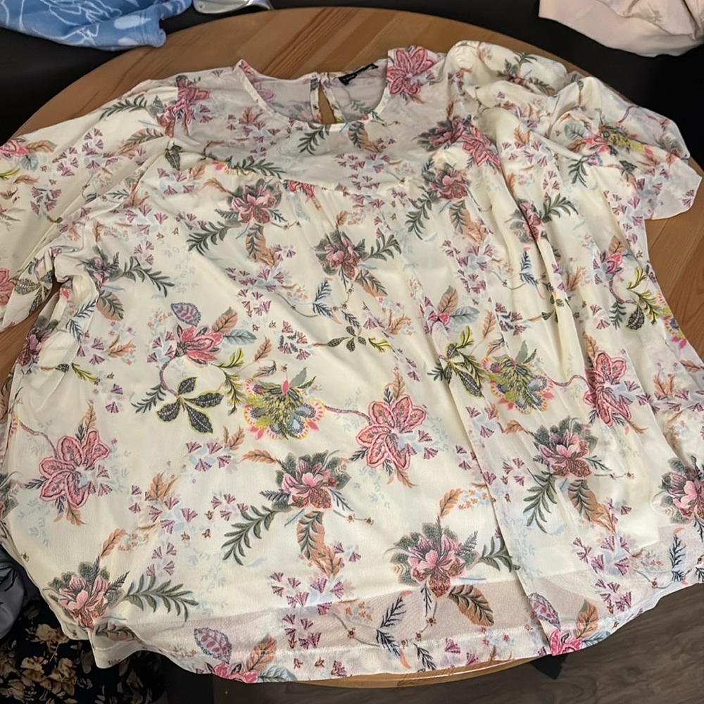 Cream colored floral Lane Bryant blouse